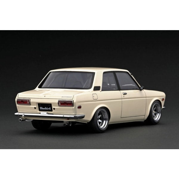 Ignition Model IG3305 1/18 Datsun Bluebird 510 White [Resin Model Car] - image 2