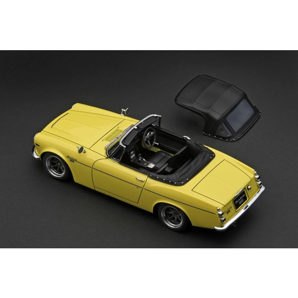 Ignition Model IG2714 1/18 Datsun Fairlady 2000 SR311 Yellow With Engine U20 Typewith Engine [Resin Model Car] - image 5