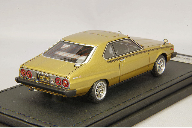 Ignition Model x Tomytech T-IG4307 1/43 Nissan Skyline Golden Car Gold