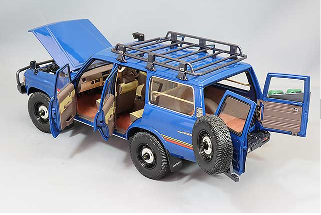 Kyosho KS08956XBL 1/18 Toyota Land Cruiser 60 Option Parts Blue Set
