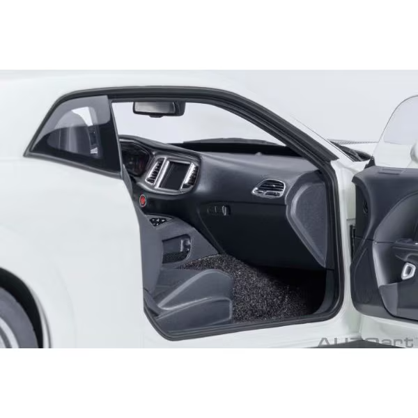 AUTOart 71766 1/18 Dodge Challenger SRT Super Stock 2023 White Diecast