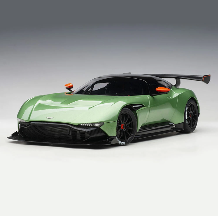 AUTOart 70263 1/18 Aston Martin Vulcan Metallic Green