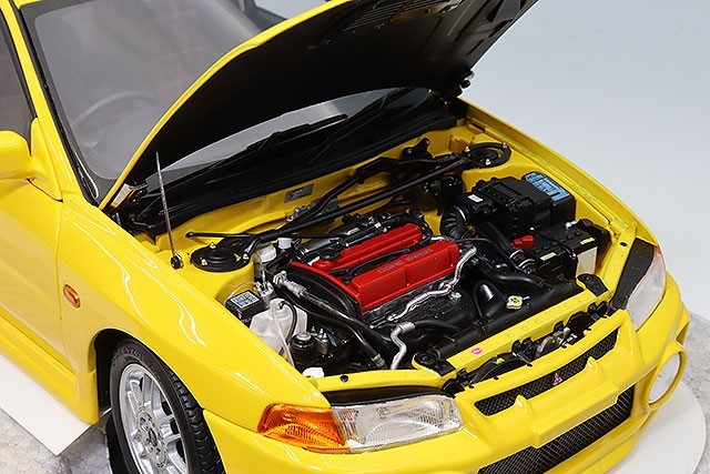 MOTORHELIX FS-M84006 1/18 Mitsubishi Lancer Evolution IV Yellow