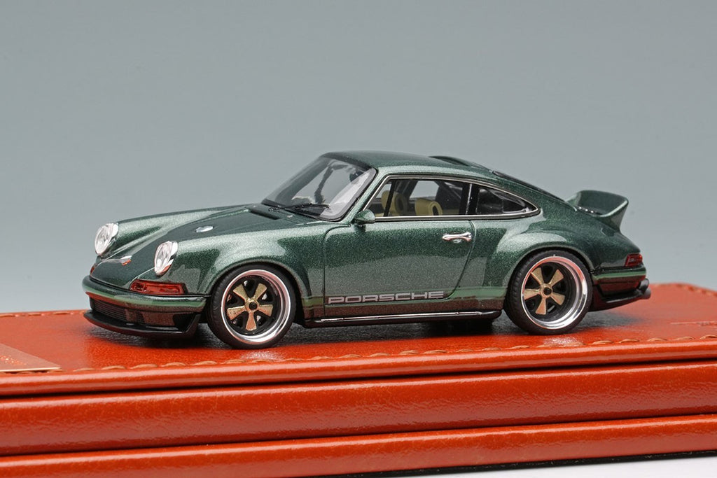 Make Up Titan64 TM004E 1/64 Singer DLS Goodwood Festival of Speed 2021 Oak Green