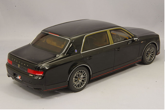 Kyosho KSR18046BK 1/18 Toyota Century GRMN Samurai Limited Black Resin