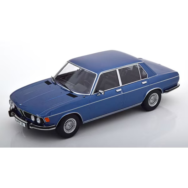 KK scale KKDC180406 1/18 BMW 3.0S E3 2Series 1971 Blue Metallic Die-Cast