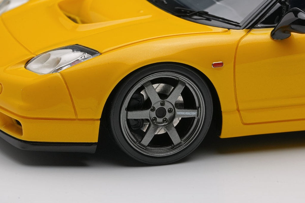 Make Up EIDOLON EM825C 1/43 Honda NSX-R NA2 2002 Indy Yellow Pearl Resin
