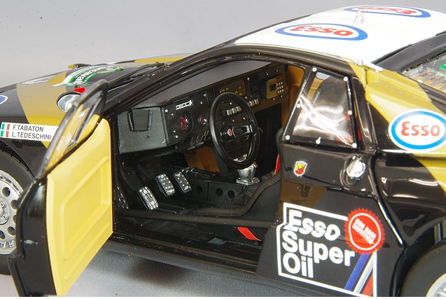 Kyosho KS08306E 1/18 Lancia 037 Rally 1984 Piancavallo #1 Diecast