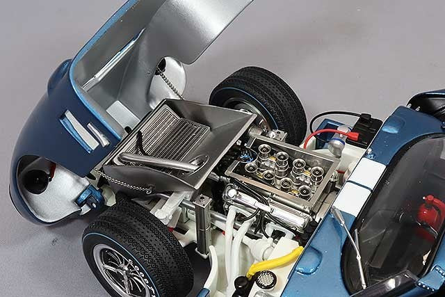EXOTO RLG18009B 1/18 Shelby Cobra Daytona 1965 Le Mans No.9