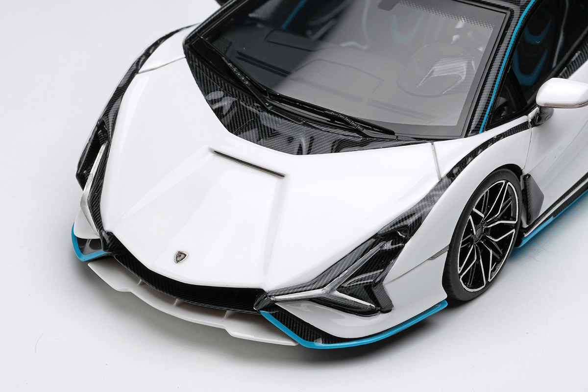 EIDOLON EM675A 1/43 Lamborghini Sian FKP37 2019 with Stripe White/Visible Carbon