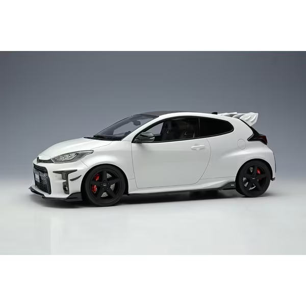Make Up EIDOLON EML091A 1/18 TOM'S GR Yaris 2021 Super White II