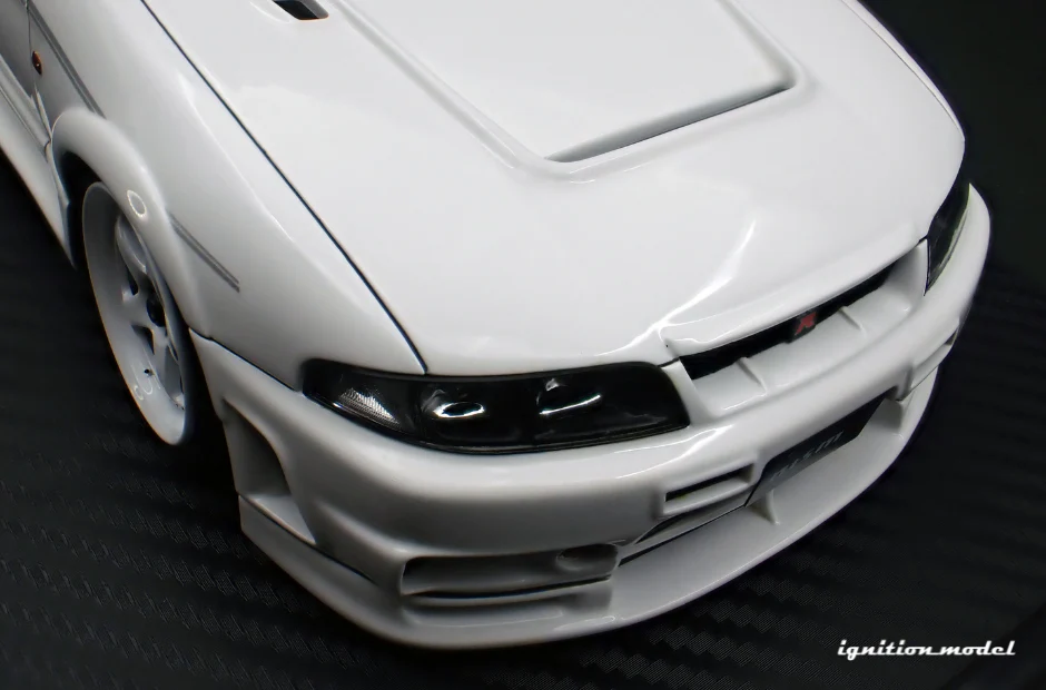 Ignition Model IG3653 1/18 NISMO 400R BCNR33 White Resin Model Car JDM Skyline