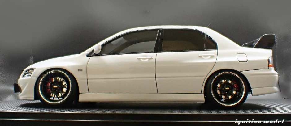 Ignition Model IG3835 1/18 Mitsubishi Lancer Evolution VIII MR CT9A White