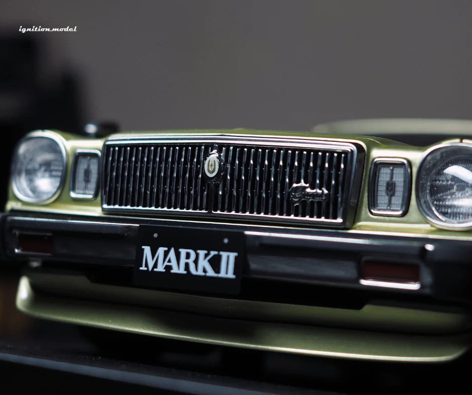 Ignition Model IG3430 1/18 Toyota Mark II Grande MX41 Shakotan Gold Resin