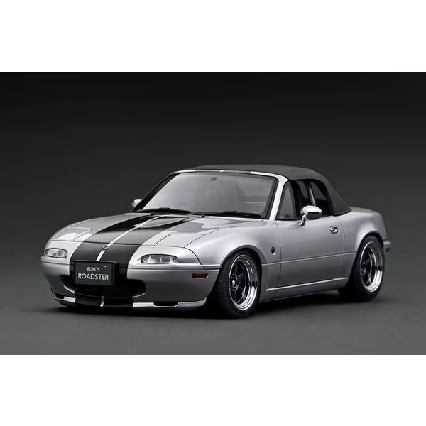 Ignition Model - IG3202 1/18 Eunos Roadster (NA) Silver — With Engine