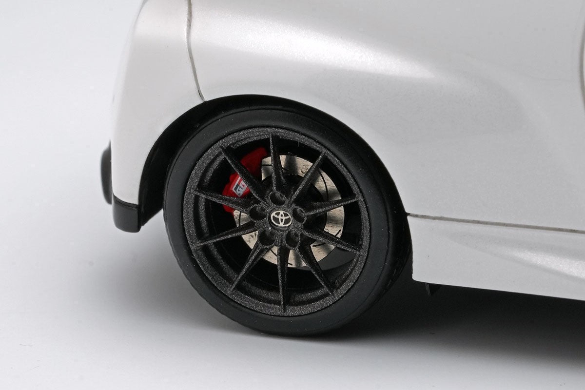 EIDOLON EM762B 1/43 Toyota GR Yaris RZ High Performance 2024 Platinum White Pear