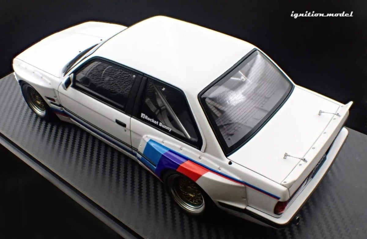 Ignition Model IG3714 1/18 BMW Pandem 30 White Mesh Wheels Gold