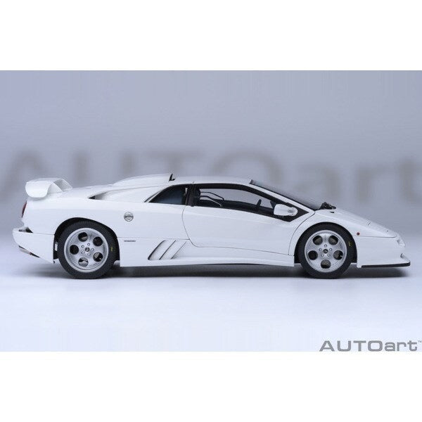 AUTOart 79145 1/18 Lamborghini Diablo SE30 Iota White Die-Cast Model Car
