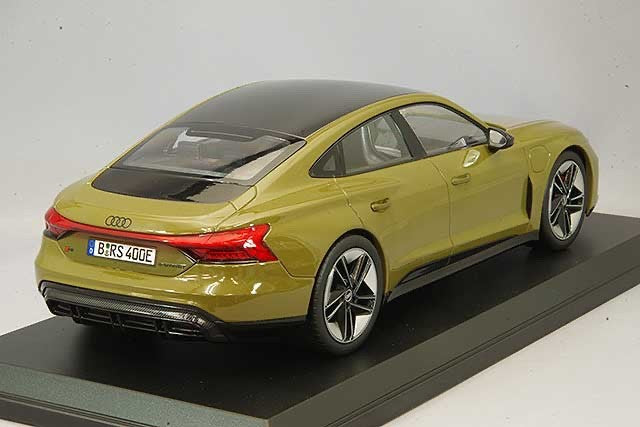 Norev NO188380 1/18 Audi RS e-tron GT 2021 Olive Green Metallic Diecast