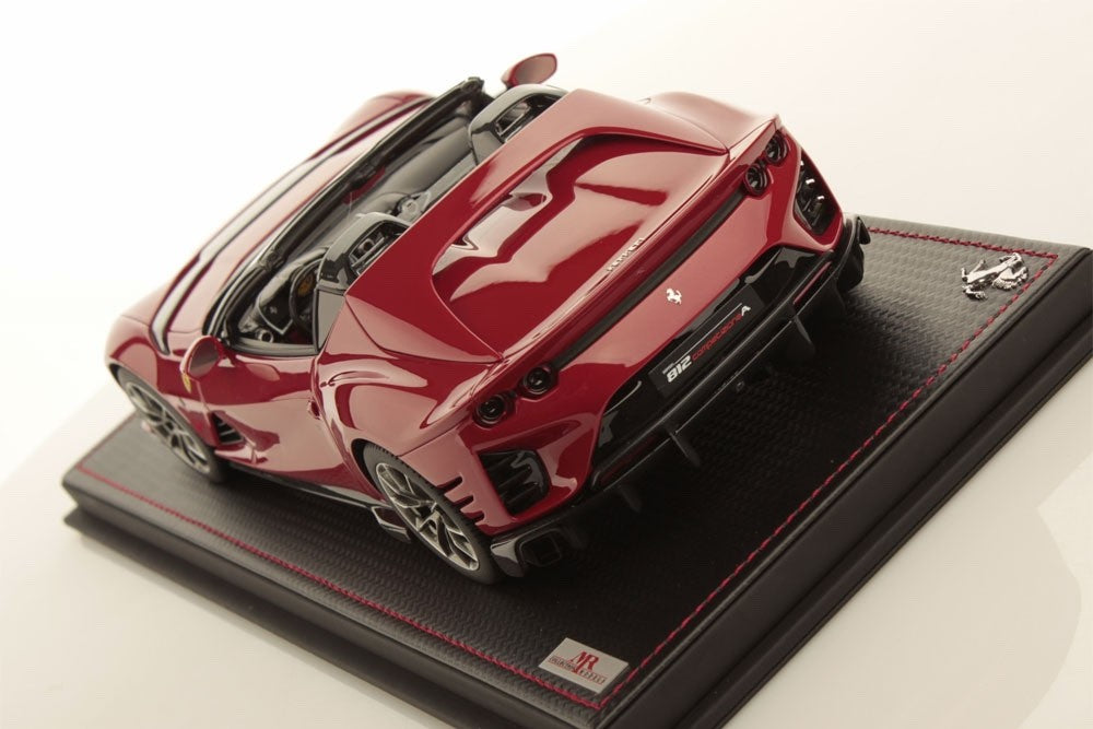 MR Collection FE034E 1/18 Ferrari 812 Competizione A 2021 Rosso TRS Resin