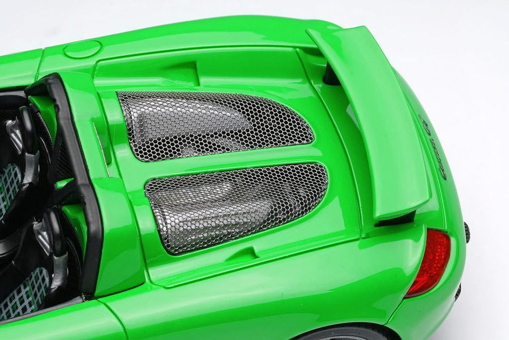 EIDOLON EM567H 1/43 Porsche Carrera GT 2004 (Rear Wing Up) (US spec) Viper Green