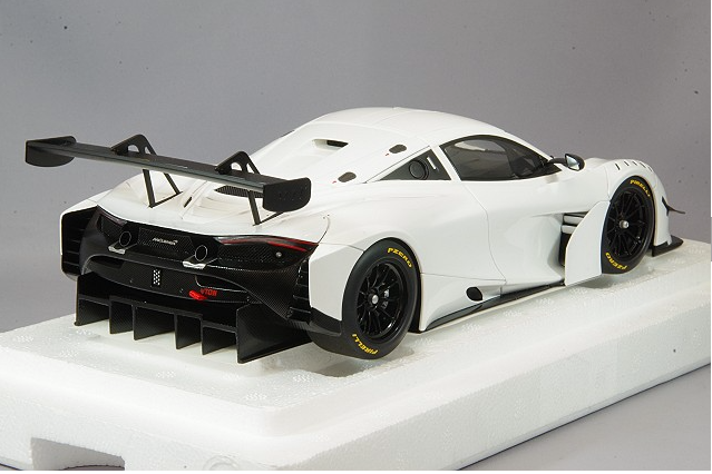 AUTOart Aa81940 1/18 McLaren 720S GT3 Customer Race Car 2018 White