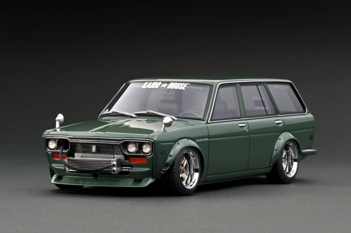 Ignition Model IG3355 1/18 KAIDO HOUSE Datsun 510 Wagon Green w/ Jun Imai Figure