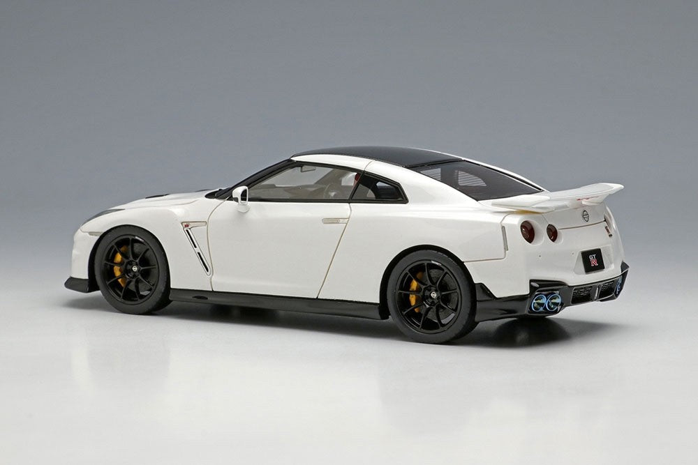 EIDOLON EM696C 1/43 Nissan GT-R Track Edition NISMO T-Spec Brilliant White Pearl