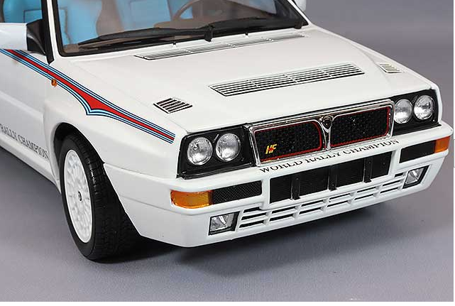 Kyosho KS08344E 1/18 Lancia Delta Integrale Integrale 6 White Diecast