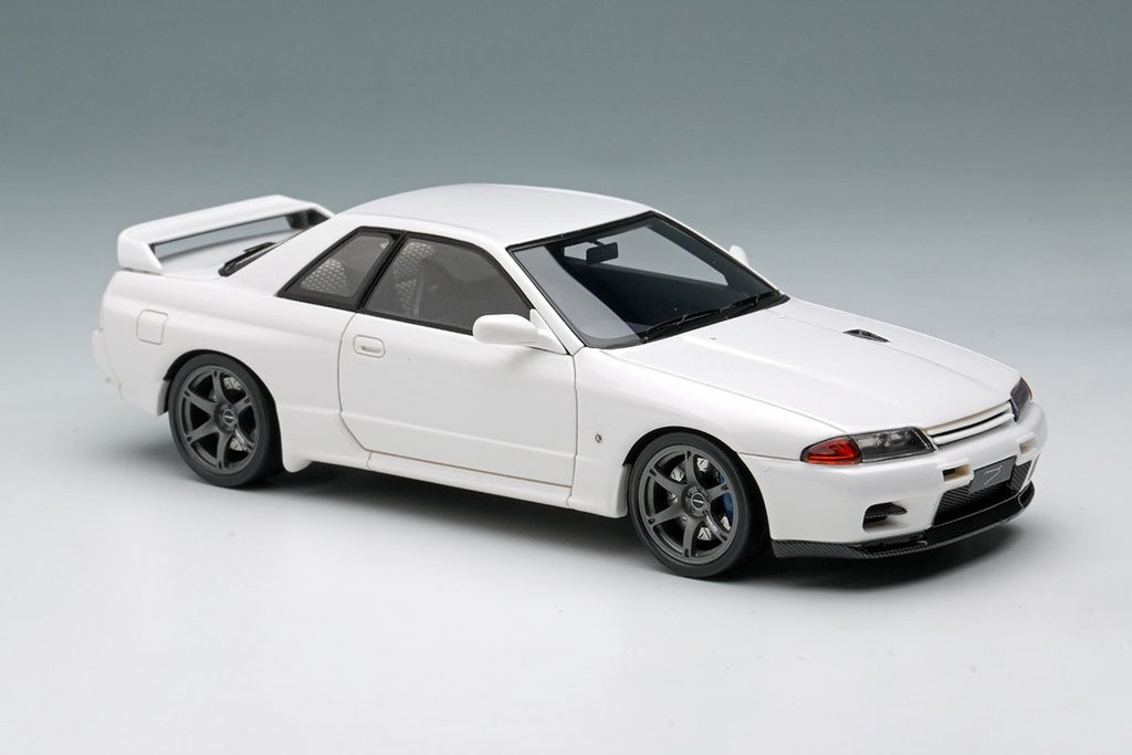 Make Up EIDOLON EM679A 1/43 Mines Nissan Skyline GT-R BNR32 Shiranami White