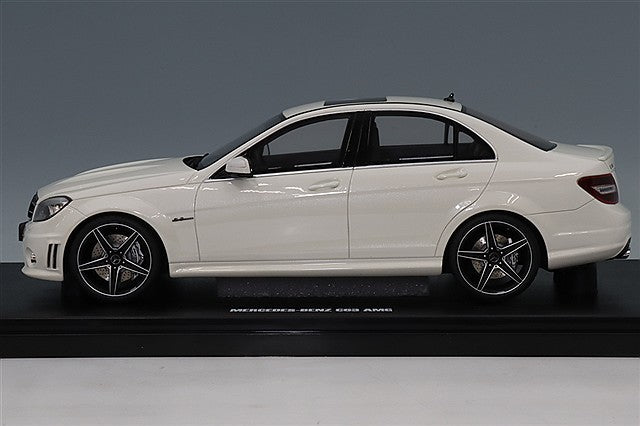 GT Spirit GTS928 1/18 Mercedes-Benz C63 AMG 2007 White Resin