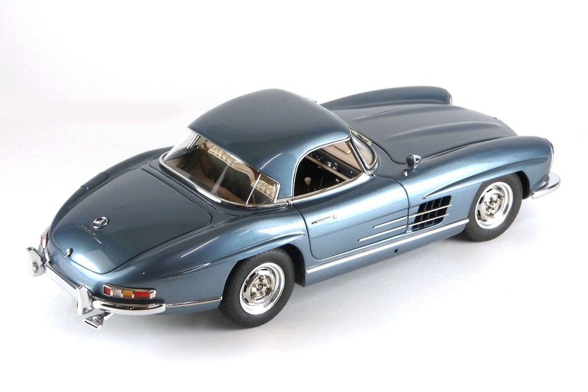 CMC M-283 1/18 Mercedes-Benz 300 SL W198 Roadster Hardtop 1957 Blue Metallic Die
