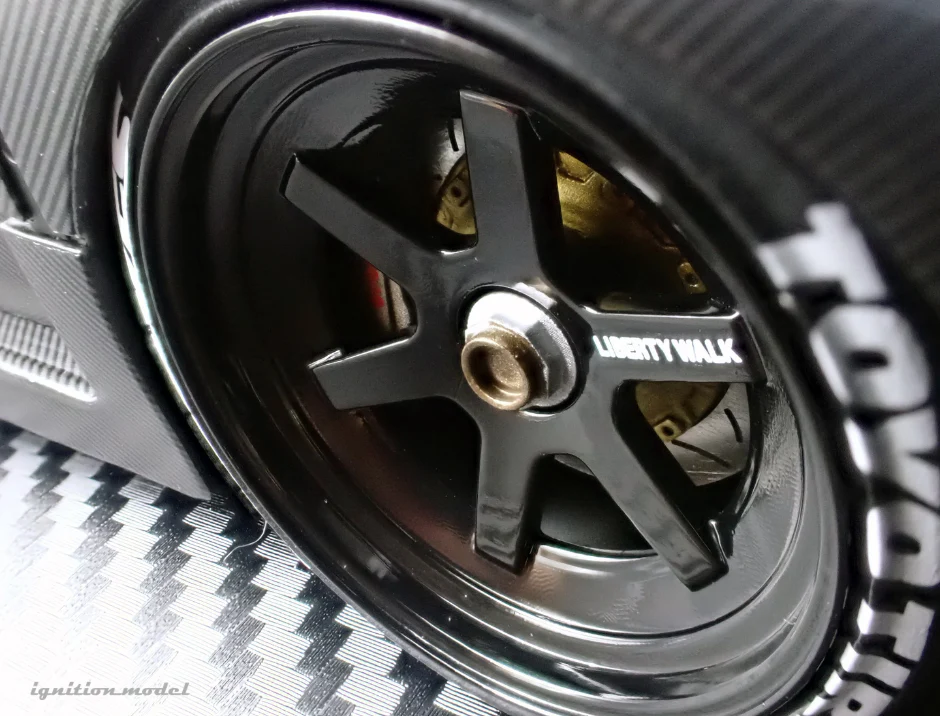 Ignition Model IG3755 1/18 LB-WORKS 40 Full Carbon Resin