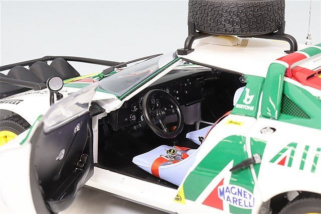 Kyosho KS08130G 1/18 Lancia Stratos HF Alitalia 1977 Safari Rally #7 Munari