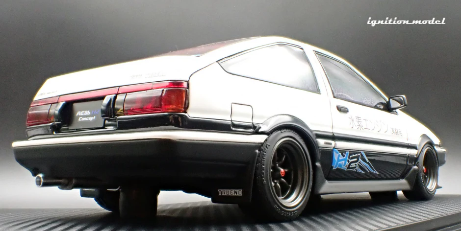 Ignition Model IG3809 1/18 Toyota Sprinter Trueno AE86 H2 White/Black Resin