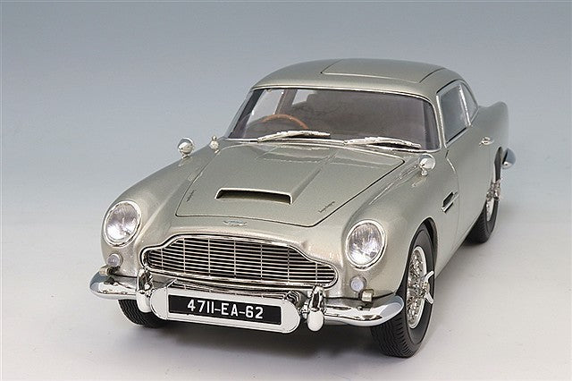 XiaoGuang Model XGM8251033 1/18 Aston Martin DB5 007 Goldfinger