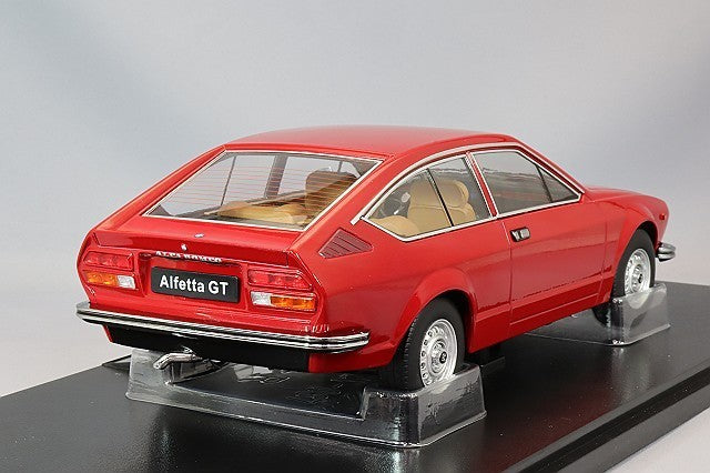 KK Scale KKDC181061 1/18 Alfa Romeo Alfetta GT 1.6 1976 Red Coupe