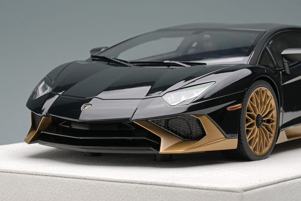 Make Up EIDOLON EML005I 1/18 Lamborghini Aventador SV 2015 Resin Limited 40pcs