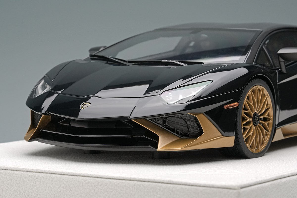 Make Up EIDOLON EML005I 1/18 Lamborghini Aventador SV 2015 Resin Limited 40pcs