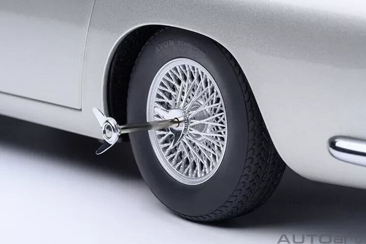 AUTOart 70296 1/18 Aston Martin DB5 007 Goldfinger Bond Silver Movie