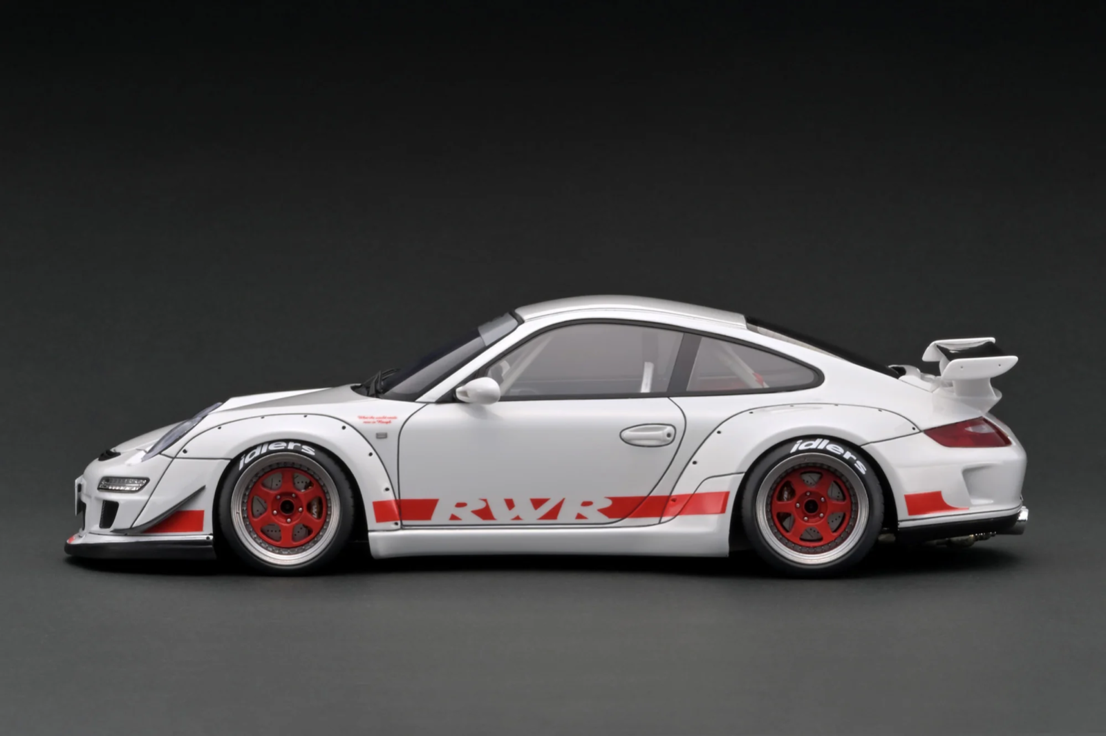 Ignition Model IG3254 1/18 RWB Porsche 911 997 GT3 Rauh-Welt White Resin