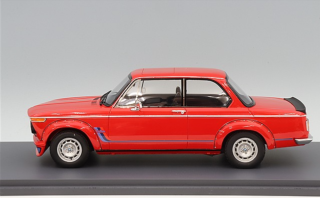 Spark S18S2002 1/18 BMW 2002 Chassis 4291334 Verona Red Resin