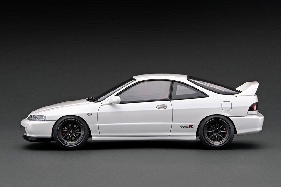Ignition Model IG3575 1/18 Honda Integra Type R DC2 Watanabe Pearl White Resin