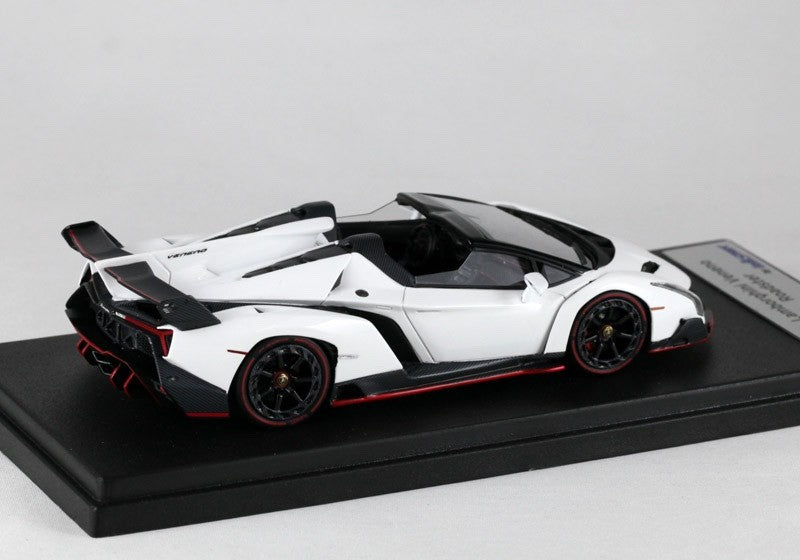 Looksmart LS429F 1/43 Lamborghini Veneno Roadster Bianco Monocerus White Resin