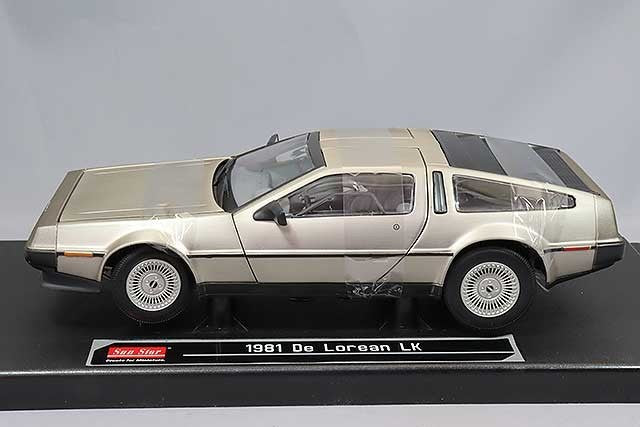 Sun Star SS2701 1/18 DeLorean DMC-12 1981 Stainless Diecast