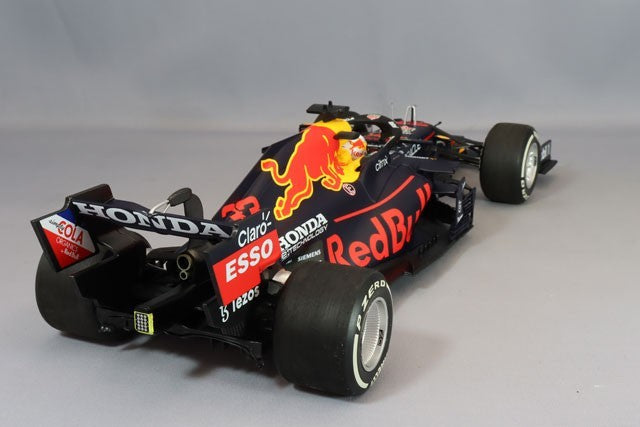Minichamps MC110210833 1/18 Red Bull RB16B France Winner 2021