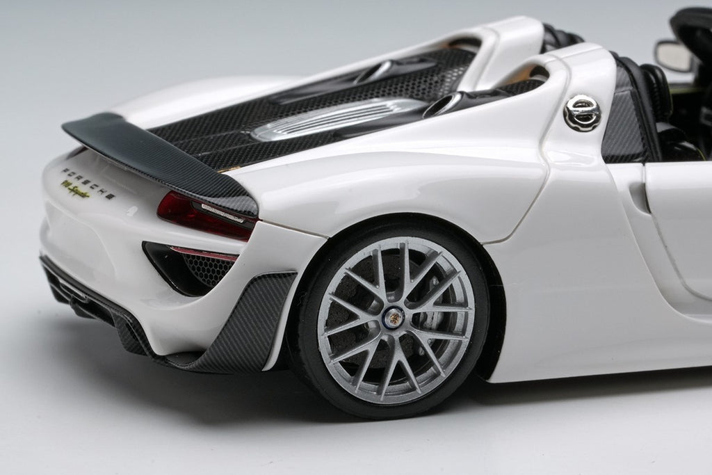EIDOLON EM569E 1/43 Porsche 918 Spyder Weissach Package 2011 Pearl White Resin