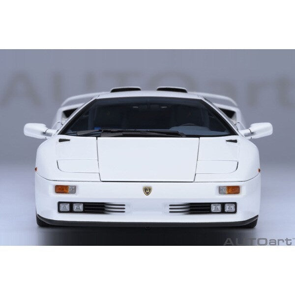 AUTOart 79145 1/18 Lamborghini Diablo SE30 Iota White Die-Cast Model Car