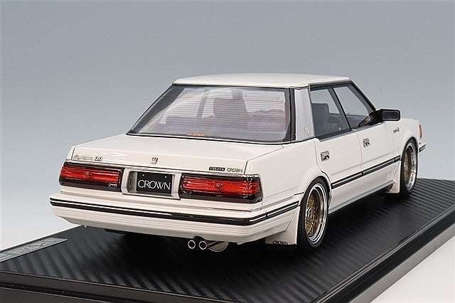 Ignition Model IG3824 1/18 Toyota Crown 3.0 Royal Saloon G 120 White Resin
