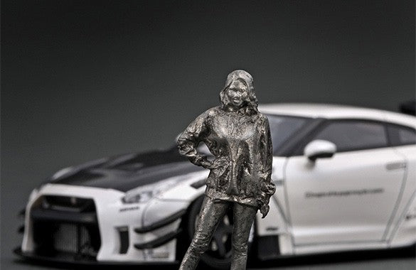 Ignition Model IG2553 1/43 LB-WORKS Nissan GT-R R35 White w/ Figure Resin